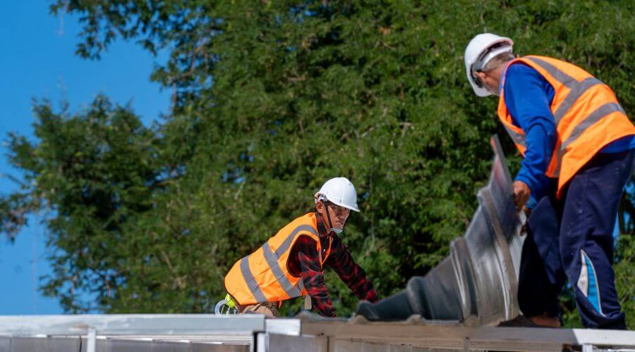 Professional gutter cleaning in Alsen, ND